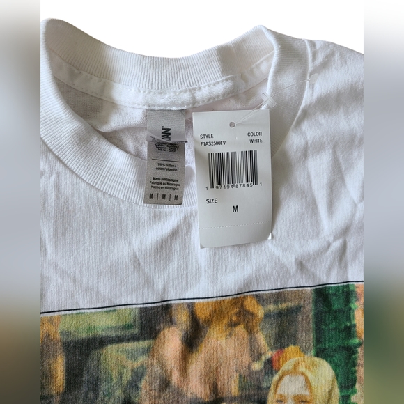 GILDEN | 100% COTTON | FRIENDS GRAPHIC T-SHIRT | SIZE MEDIUM - Picture 5 of 13